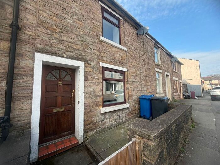 2 Bedroom Cottage To Rent In Shear Brow, Blackburn, BB1
