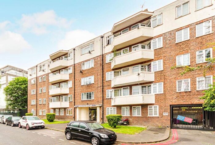 3 Bedroom Flat To Rent In London Road, Thornton Heath, CR7