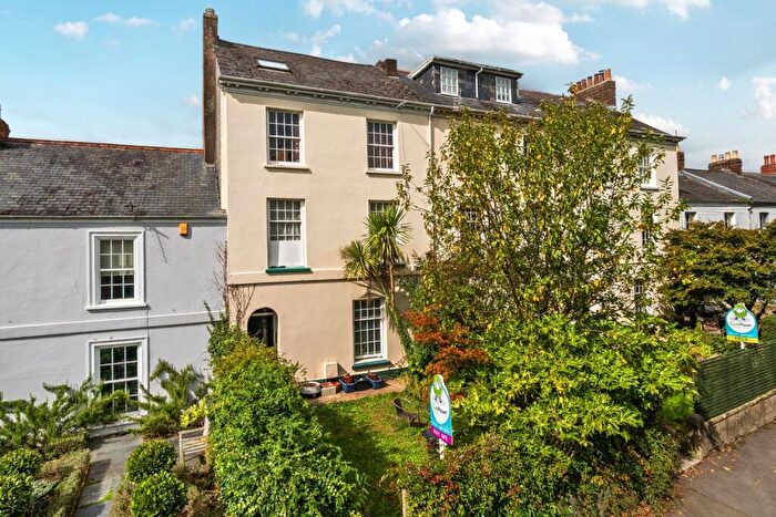 2 Bedroom Flat For Sale In Barbican Terrace, Barnstaple, Devon, EX32