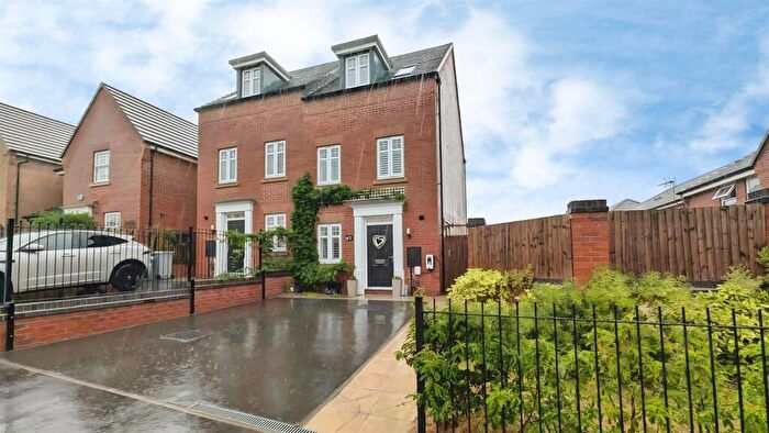 3 Bedroom Semi-Detached House For Sale In Lidgett Lane, Edwinstowe, Mansfield, NG21