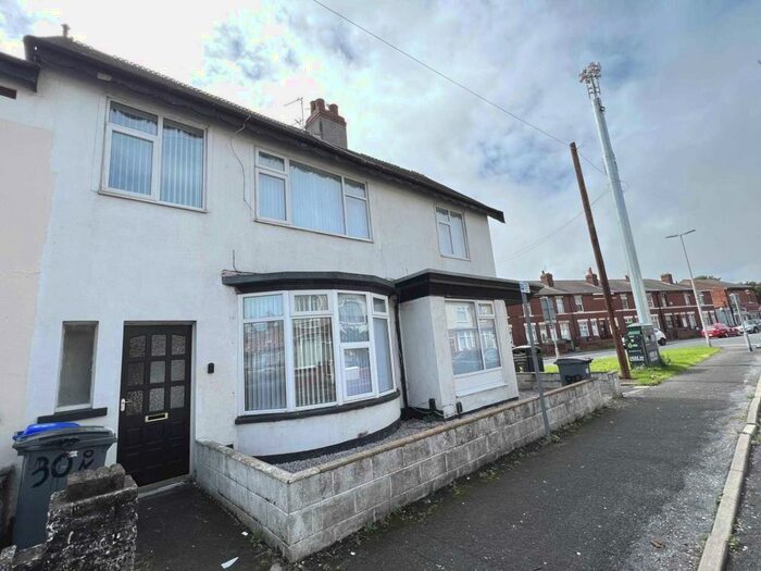 Flats to rent in Blackpool Old Road, FY3, Blackpool
