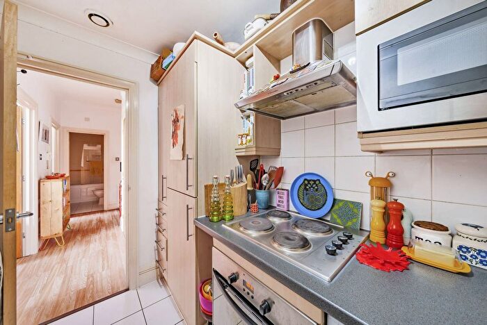 1 Bedroom Flat To Rent In Grange Yard, Bermondsey, London, SE1