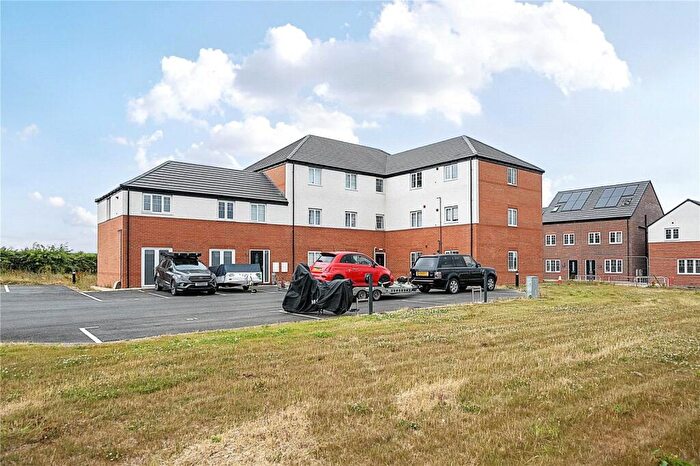 1 Bedroom Flat For Sale In Feld Lane, Chesterfield, Derbyshire, S42