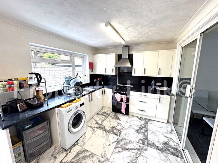 3 Bedroom Property To Rent In Gresham Drive, Romford, RM6