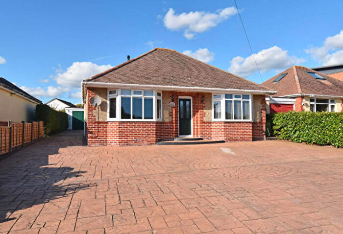 3 Bedroom Detached Bungalow To Rent In Brook Lane, Warsash, SO31