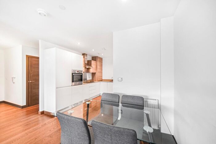 1 Bedroom Flat To Rent In Abbey Road, Barking, London, IG11