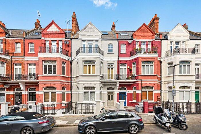 Studio To Rent In Castletown Road, London, W14