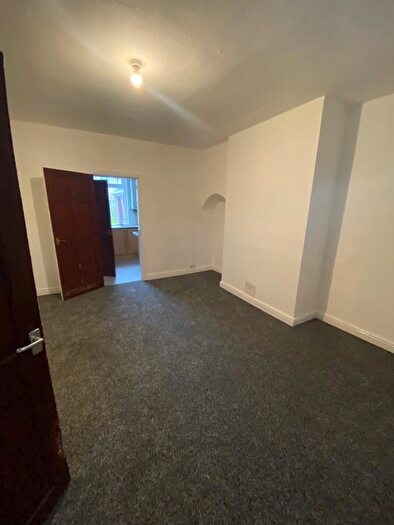 3 Bedroom Town House To Rent In Balfour Road, Bentley, Doncaster, Yorkshire, DN5