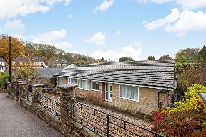 4 Bedroom Detached Bungalow For Sale In Lodge Hill, Purley, CR8