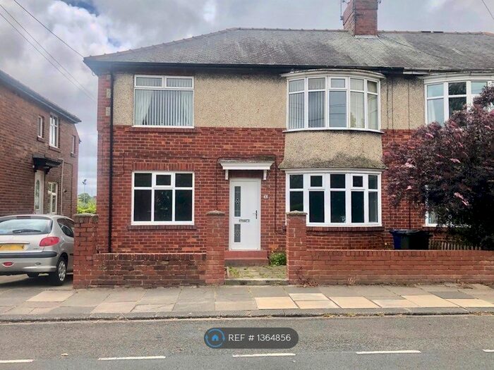 2 Bedroom Flat To Rent In Cornel Road, Newcastle Upon Tyne, NE7