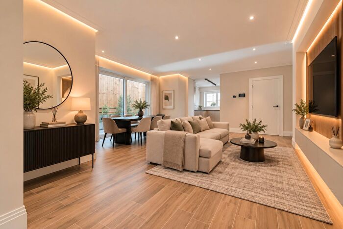 2 Bedroom Apartment For Sale In The Oakfield, Station Road, Dorridge, B93