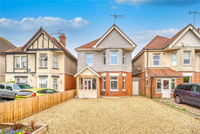 4 Bedroom Detached House For Sale In Parkstone Road, Poole, Dorset, BH15