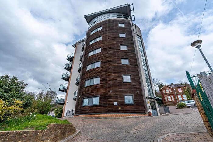 2 Bedroom Apartment To Rent In The Eye, Barrier Road, Chatham, Kent, ME4