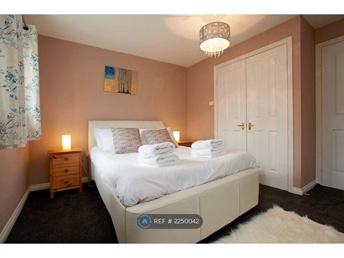 2 Bedroom Terraced House To Rent In Tavistock Close, Leeds, LS12
