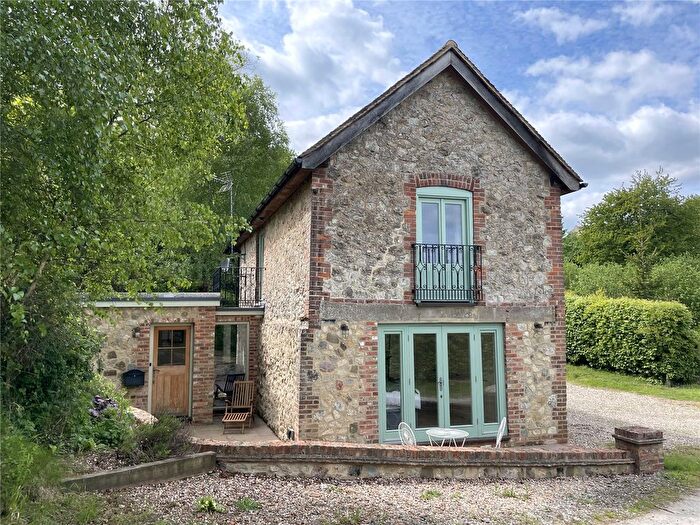 2 Bedroom Detached House To Rent In Bewley Lane, Plaxtol, Kent, TN15