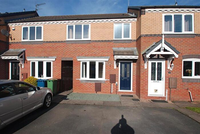 3 Bedroom House To Rent In Caernarvon Avenue, Stone, ST15