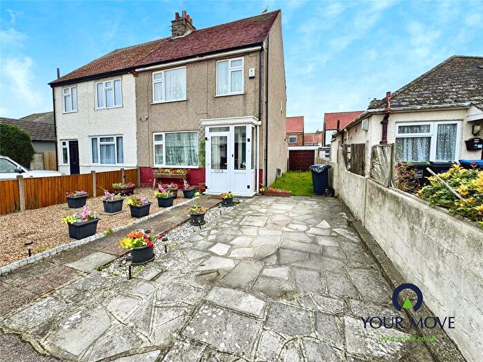 3 Bedroom Semi-Detached House For Sale In Victoria Avenue, Broadstairs, Kent, CT10