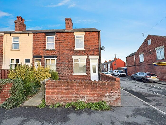 2 Bedroom Terraced House To Rent In Robin Lane, Sheffield, S20
