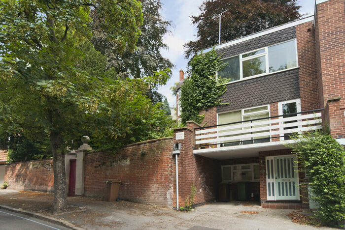 4 Bedroom Semi-Detached House To Rent In Court View, Tennis Drive, The Park, Nottingham, NG7