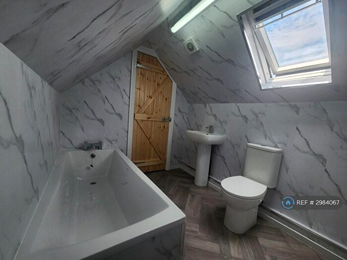 2 Bedroom Flat To Rent In Armoury Terrace, Ebbw Vale, NP23
