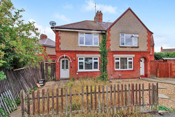 2 Bedroom Semi-Detached House For Sale In Upper Kings Avenue, Higham Ferrers, Rushden, NN10