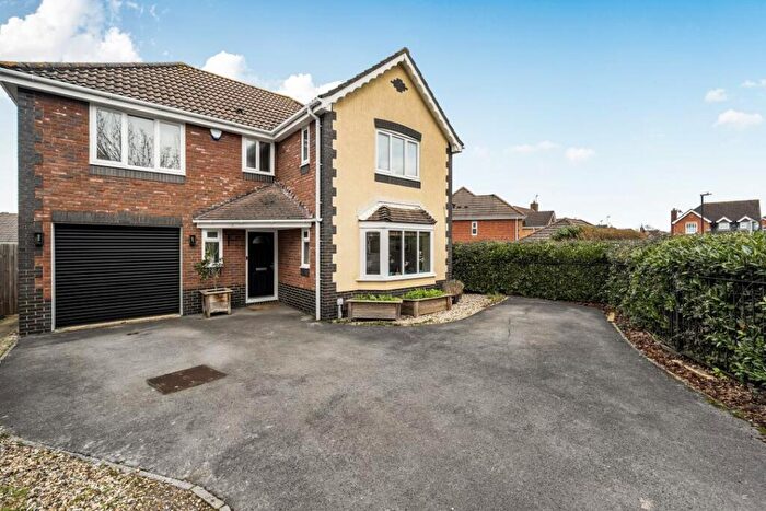 4 Bedroom Detached House For Sale In Waterdown Close, Taw Hill, Swindon, SN25