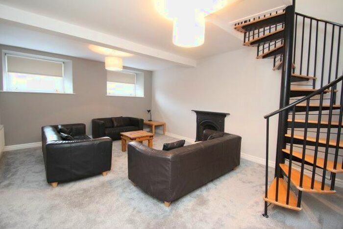 2 Bedroom Penthouse To Rent In - Grey Street, Newcastle Upon Tyne, NE1