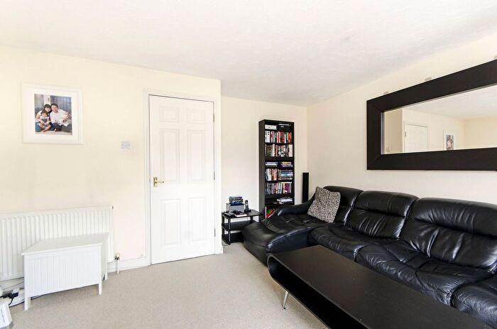 4 Bedroom Property To Rent In Mast House Terrace, Docklands, London, E14