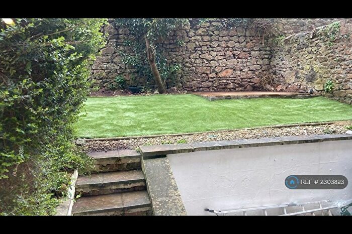 2 Bedroom Flat To Rent In Manilla Road, Bristol, BS8