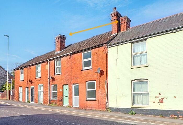 2 Bedroom Terraced House For Sale In New Street, Andover, SP10