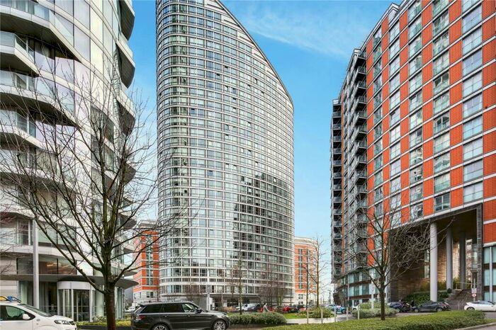 Flat To Rent In Ontario Tower, Fairmont Avenue, London, E14