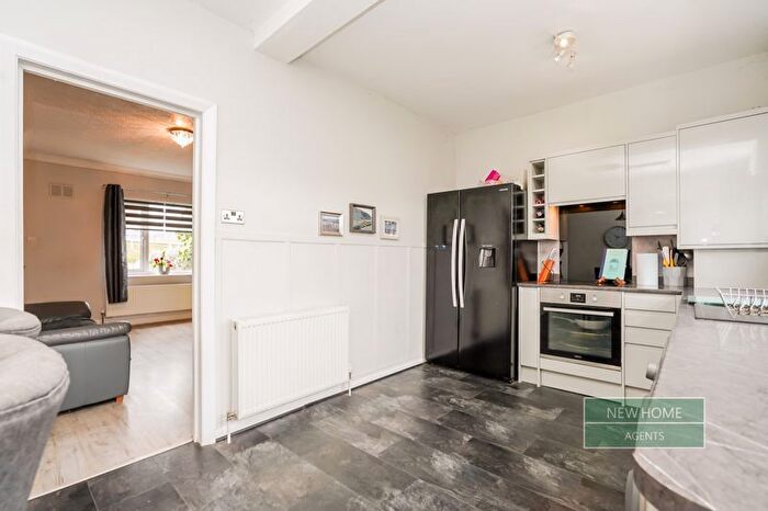 3 Bedroom End Terrace House For Sale In Southfield Lane Horbury, Wakefield, WF4