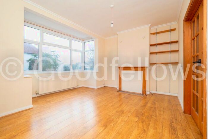 3 Bedroom Property To Rent In Knightwood Crescent, New Malden, KT3