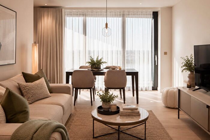 1 Bedroom Apartment For Sale In Chalk Farm Road, London, NW1