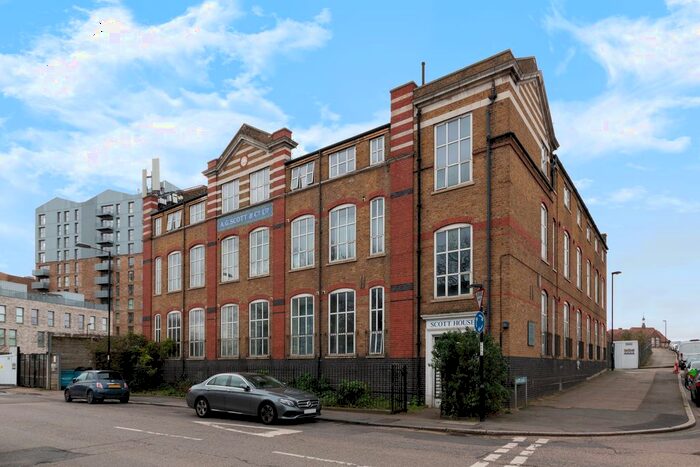 1 Bedroom Flat To Rent In Grove Street, London, SE8