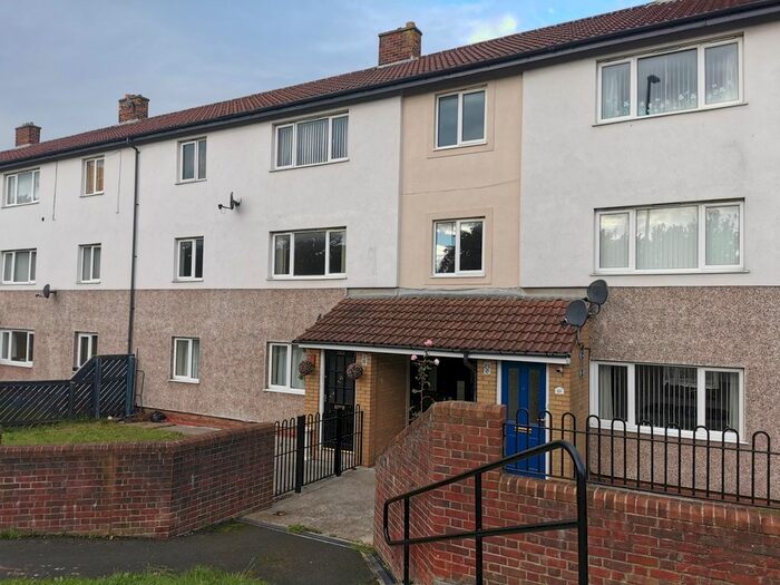 2 Bedroom Flat To Rent In Stoneleigh Avenue, Benton, Newcastle Upon Tyne, NE12