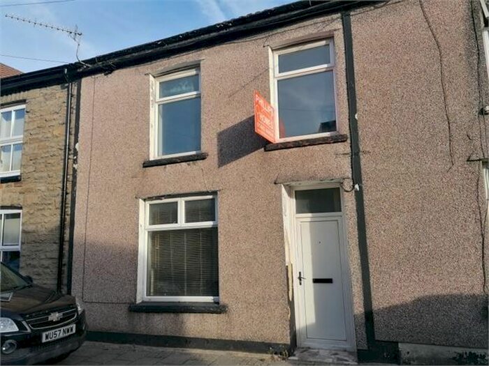 3 Bedroom Terraced House To Rent In Edmund Street, Porth, Rct. CF39