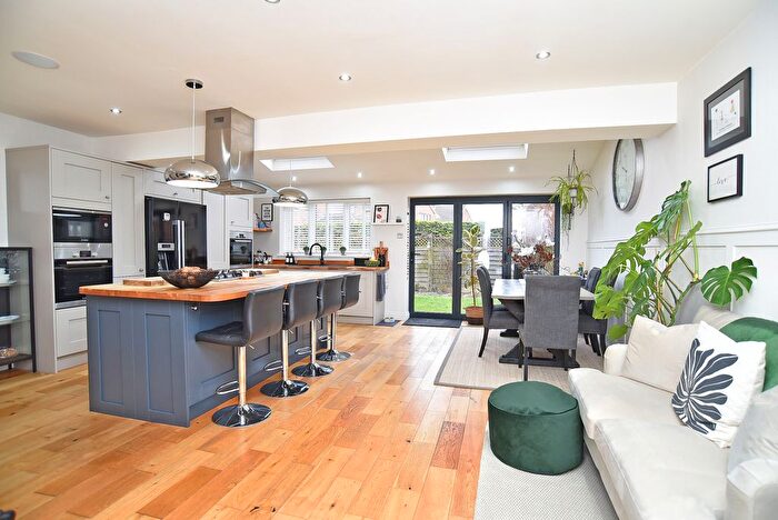 4 Bedroom Detached House For Sale In Beckwith Road, Harrogate, HG2