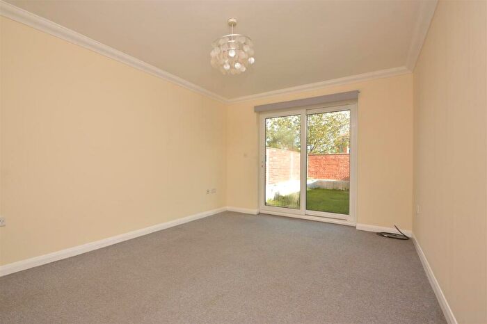 2 Bedroom Semi-Detached House For Sale In Central Ryde, PO33