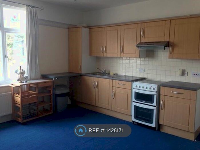 2 Bedroom Flat To Rent In Peverell Park Road, Plymouth, PL3