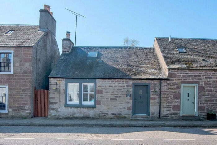 2 Bedroom Semi-Detached House For Sale In Willoughby Street, Muthill, PH5