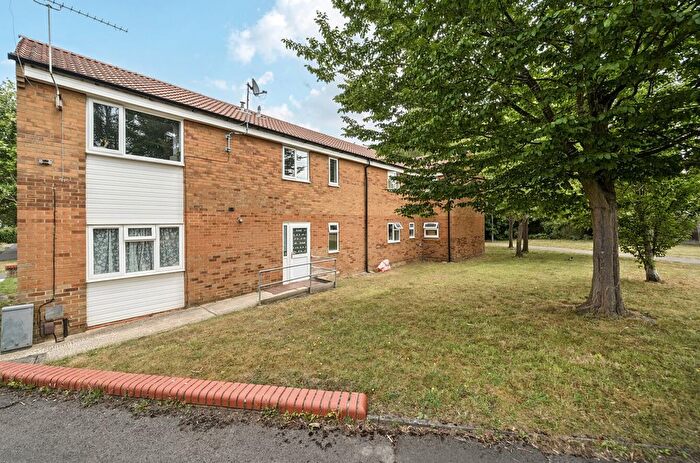 1 Bedroom Maisonette For Sale In Leaves Green, Bracknell, Berkshire, RG12
