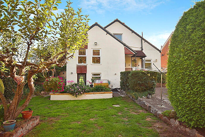 5 Bedroom Detached House For Sale In Roseland Crescent, Heavitree, Exeter, EX1