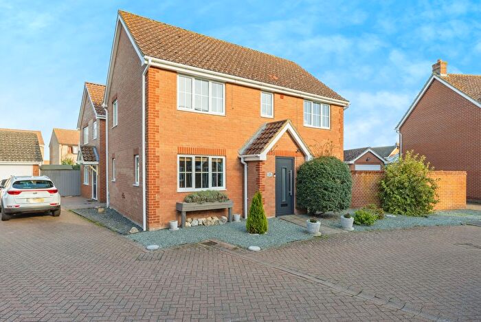 4 Bedroom Detached House For Sale In Varrick Way, Attleborough, Norfolk, NR17