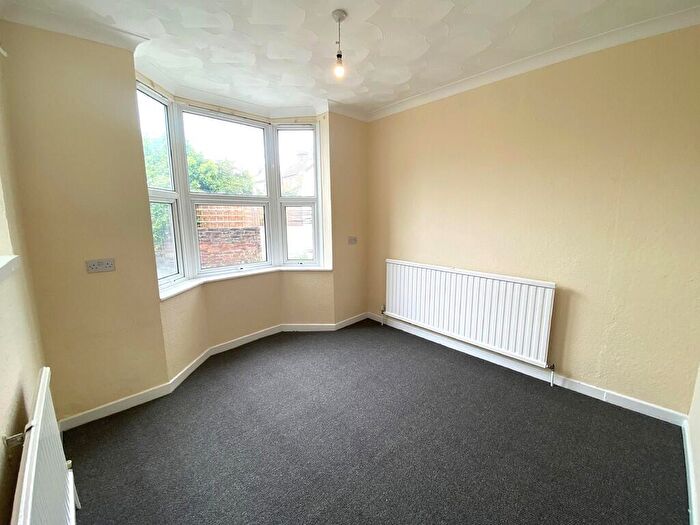 3 Bedroom Terraced House To Rent In Talbot Road, Southsea, PO4