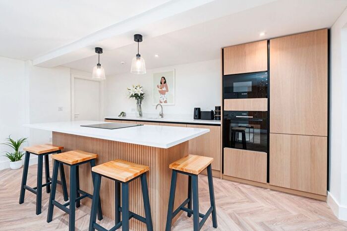 5 Bedroom Detached House To Rent In Burford Lane, Epsom, KT17