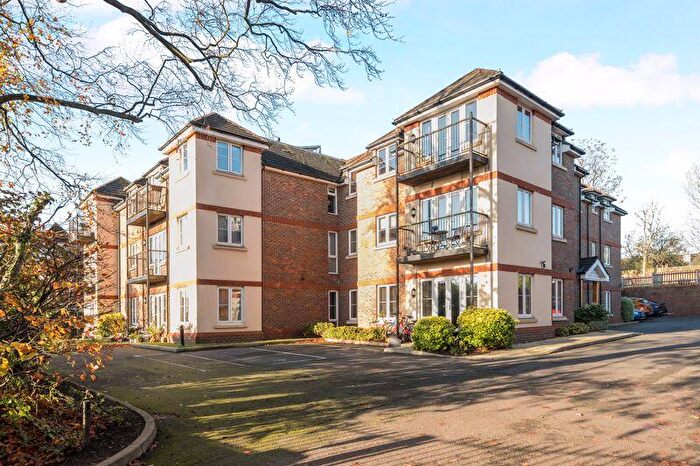 2 Bedroom Apartment To Rent In Meadrow, Godalming, GU7