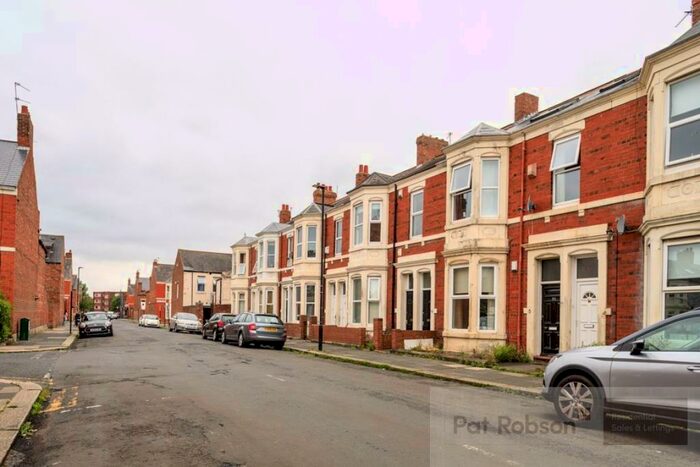 4 Bedroom Property To Rent In Lonsdale Terrace, Newcastle Upon Tyne, NE2