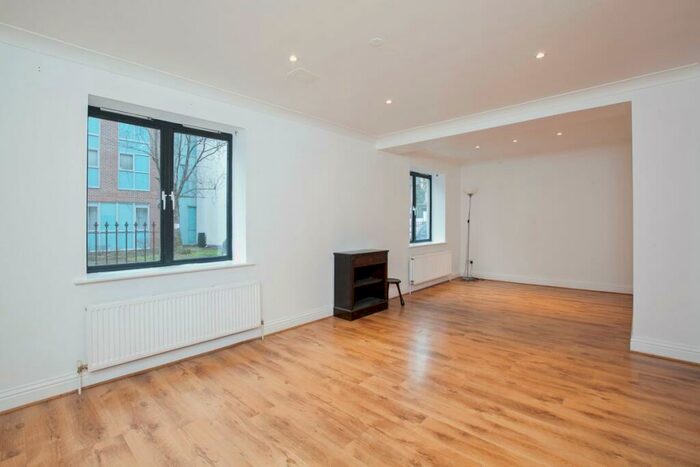 2 Bedroom Flat To Rent In Manor Gardens, Holloway, N7