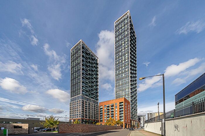 1 Bedroom Flat For Sale In Portal Way, Ealing, W3